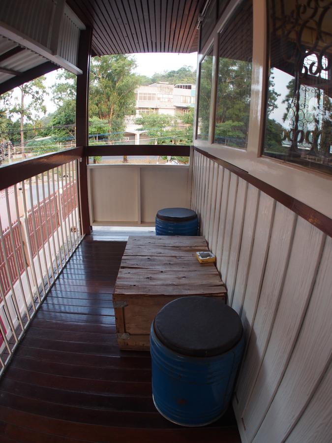 Me Hug Hostel&Restaurant Cha-Am Buitenkant foto